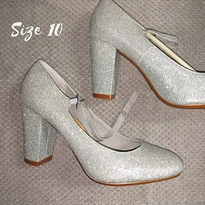 💙Women's Silver Sparkle Pumps💙